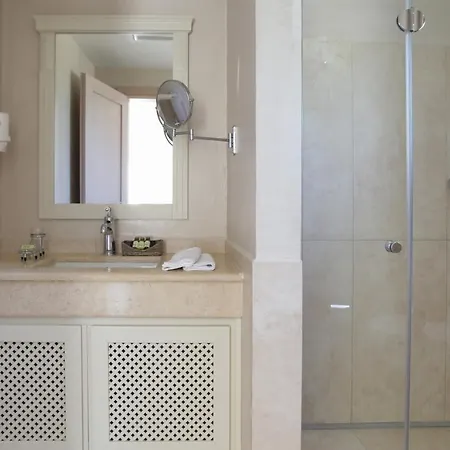 Costa Rossa Boutique - Adults Only Lixúri