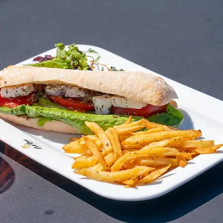 מלון Costa Rossa Boutique - Adults Only