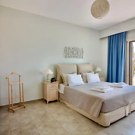 Costa Rossa Boutique - Adults Only ליקסורי