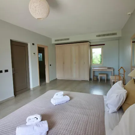 Costa Rossa Boutique - Adults Only מלון