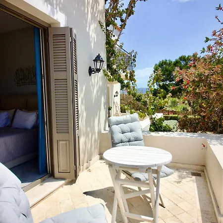 מלון Costa Rossa Boutique - Adults Only