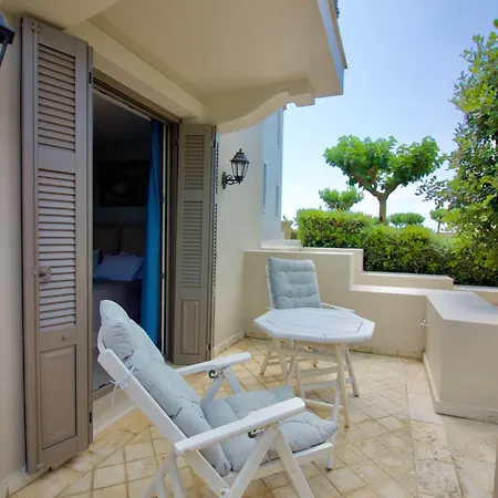 Costa Rossa Boutique - Adults Only ליקסורי